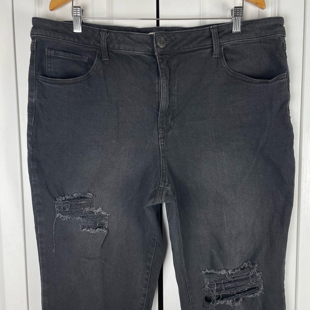 SO High Rise Straight Leg Cropped Jeans Women’s Plus Size 20 | 38W Black Grunge - Picture 3 of 13